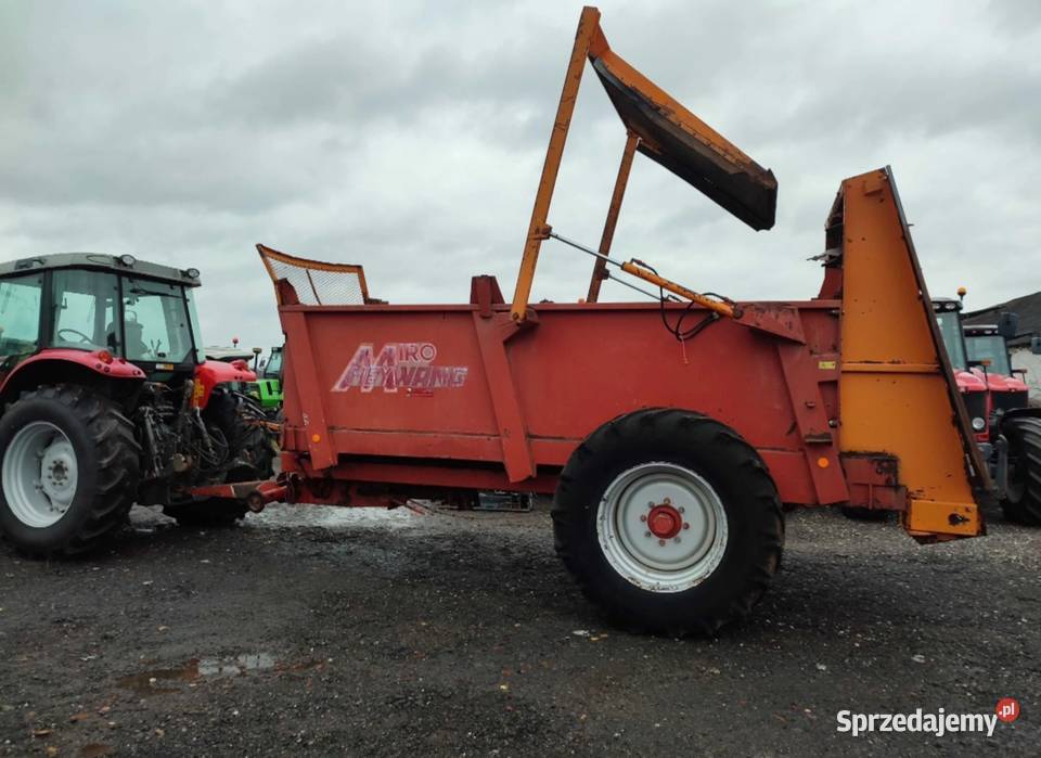 Rozrzutnik obornika Miro heywang lubelskie Grabów Szlachecki