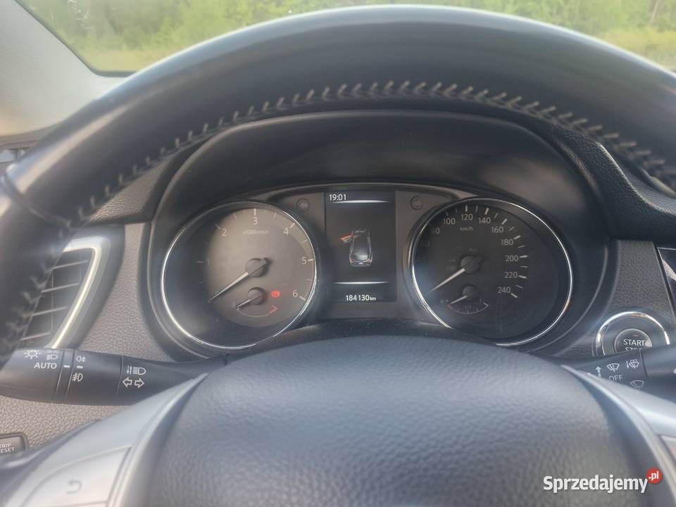 Sprzedam Nissan Qashqai 15 diesel 2014 asystent parkowania mazowieckie Nowe Wągrodno