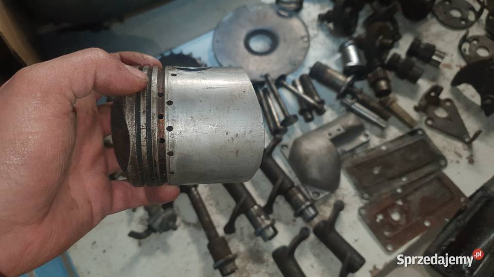 Junak m10 tłok na 4 szlif org prl 7600mm używany