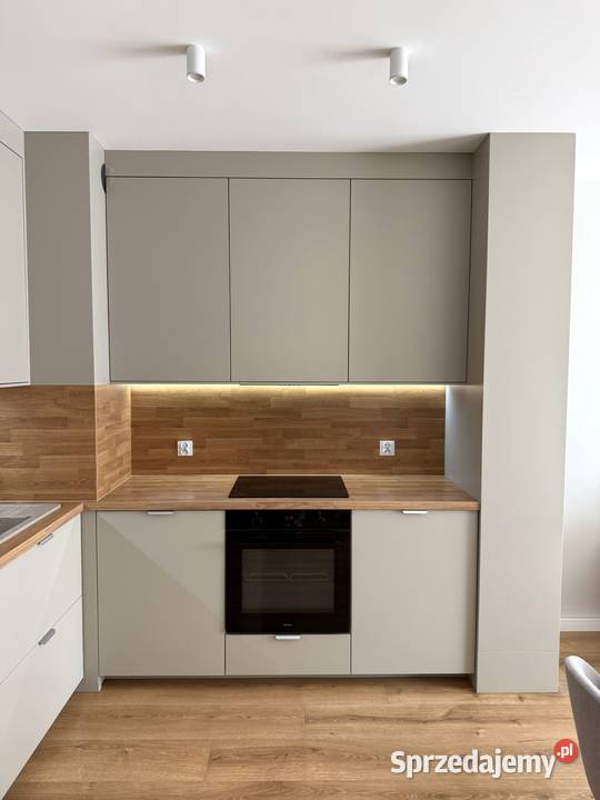 2 pokoje z halą garażową Gdańsk Śródmieście Wynajem