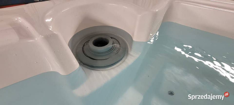 JACUZZI OGRODOWE SLIM 3 osobowe w zabudowie Wrocław