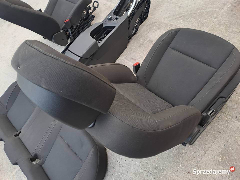 Opel Insignia A Kombi fotele podłokietnik tunel Jastrzębie-Zdrój sprzedam