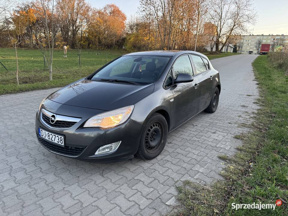 Opel Astra J 16 Benzyna Astra Pieńsk