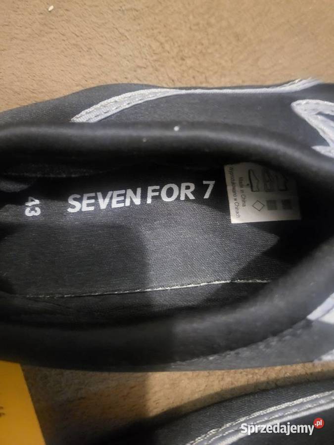 Buty do wody 43 Sandały i klapki śląskie Gliwice sprzedam
