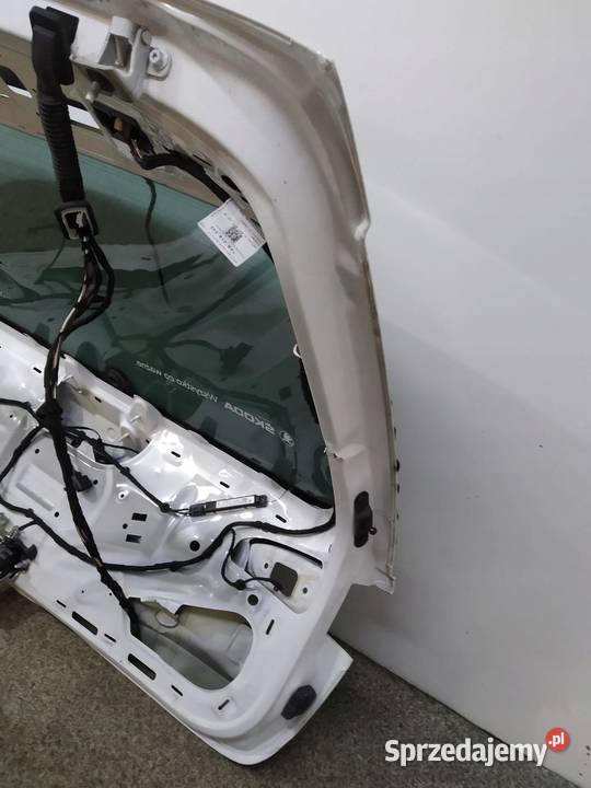 KLAPA TYŁ SZYBA USZKODZONA Skoda Scala I 2019 świętokrzyskie