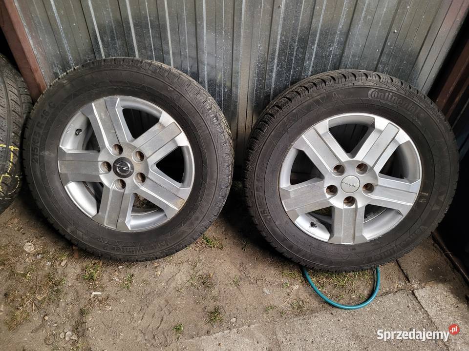 Opony 21565 R16C Continental