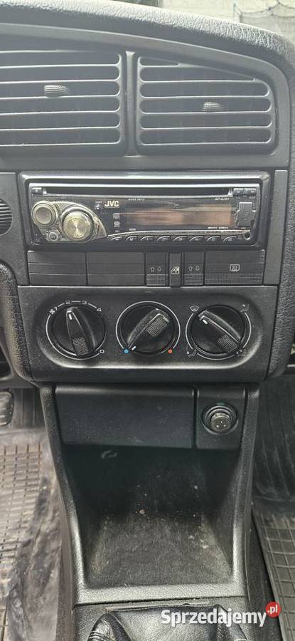 PROJEKT VW Passat B4 KOMBI 19 TDI 110 HAK Rok produkcji 1995 Majdan Ostrowski