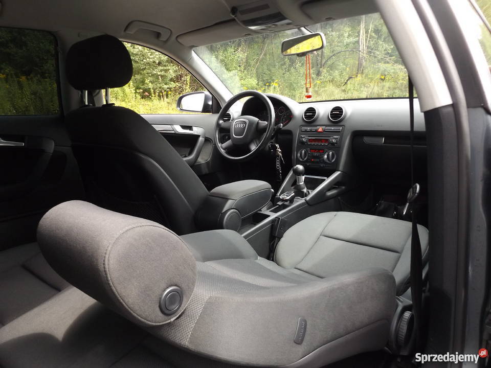 Audi A3 8P Sportback 2005 Oryginalny Lakier światła przeciwmgielne Sławków