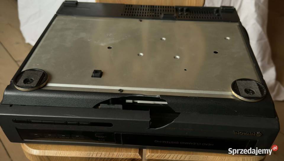 Hitachi video deck VTP75GK z pilotem Bukowina Tatrzańska