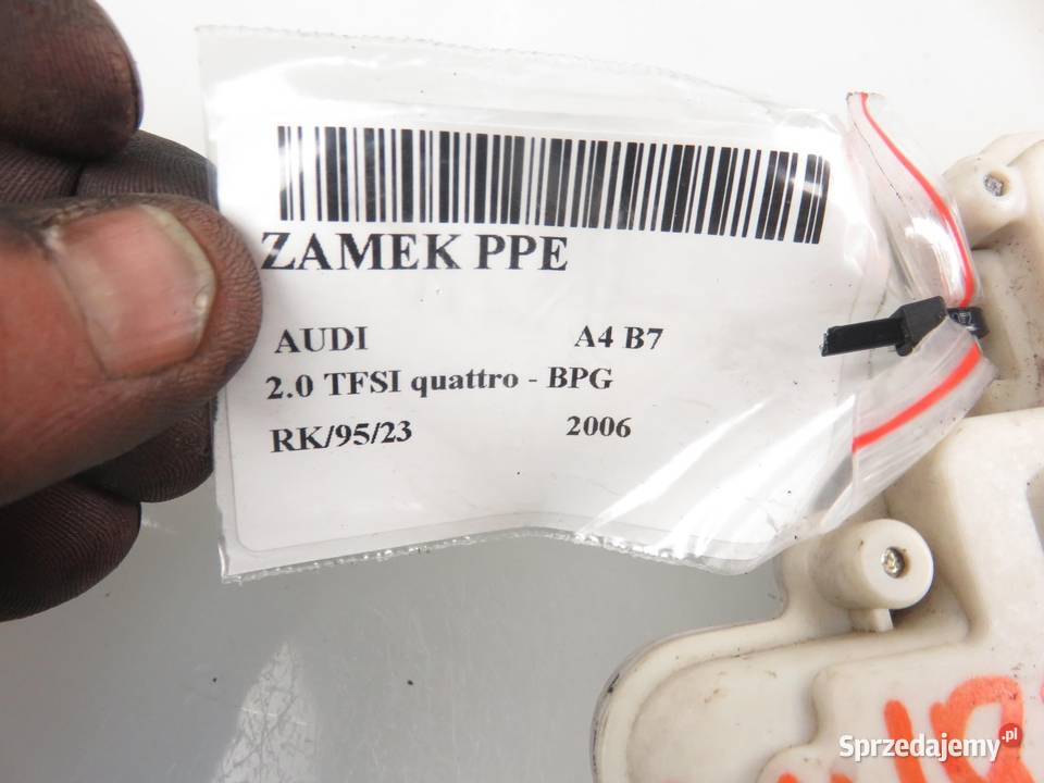 ZAMEK PRAWY PRZEDNI AUDI A4 B7 8E1837016AB