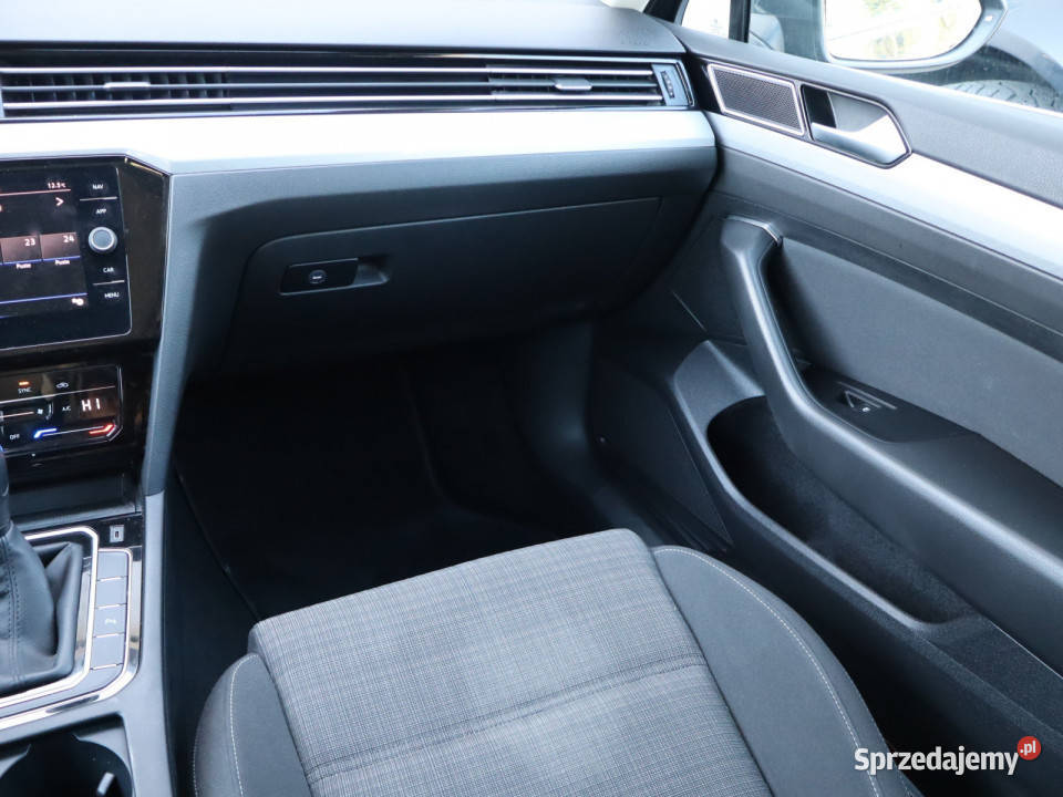 VW Passat 15 TSI sprzedam
