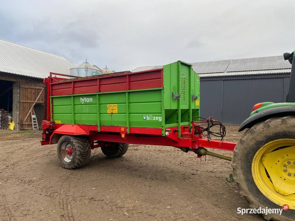 Rozrzutnik obornika Tytan 10 nieuszkodzony Rozrzutniki obornika Waleńczów