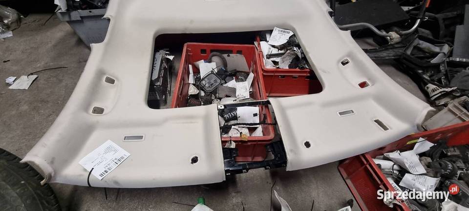 PODSUFITKA VOLKSWAGEN PASSAT B8 RLINE Lipno