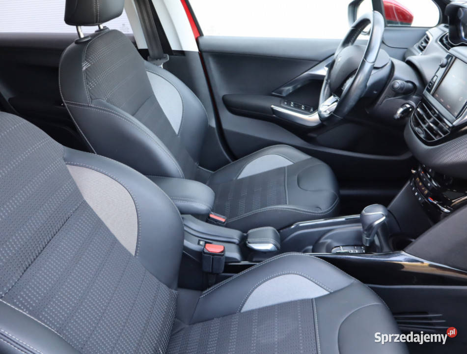 Peugeot 2008 12 PureTech Piaseczno