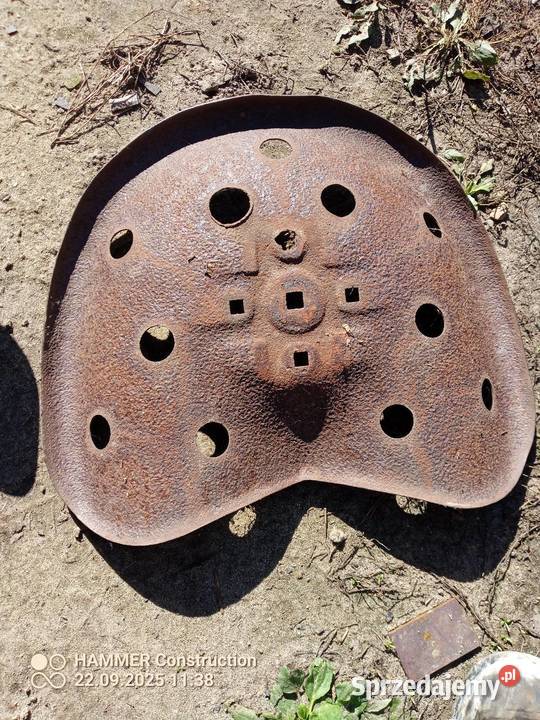 Siedziska metalowe rolnicze PRL loft hooker Słupie