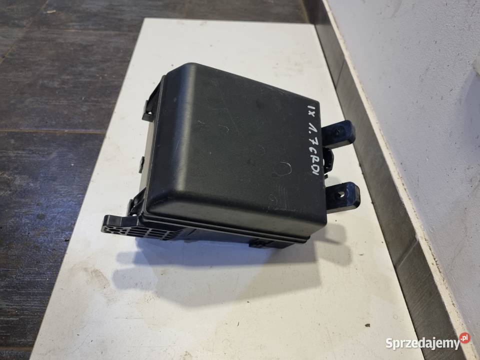 SKRZYNKA BEZPIECZNIKÓW HYUNDAI IX 35 17 CRDI Skierniewice