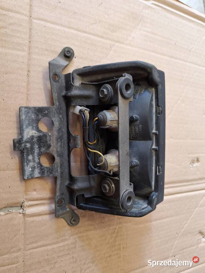 Yamaha FZS 600 Fazer lampa tył fzs600 tylną Jelenia Góra