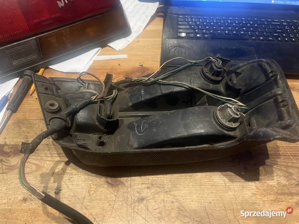 Lampa tył prawy toyota starlet 92 sprzedam