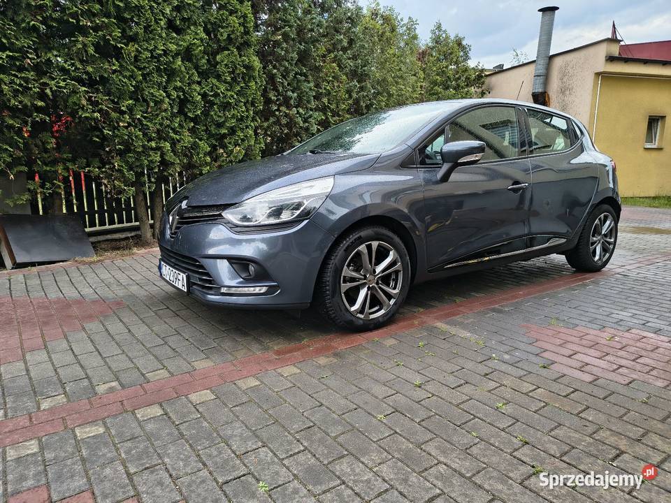Renault Clio 4 welurowa tapicerka Toruń
