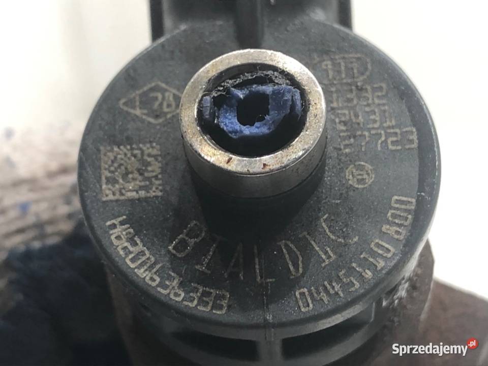 WTRYSKIWACZE KOMPLET RENAULT EXPRESS 0445110800