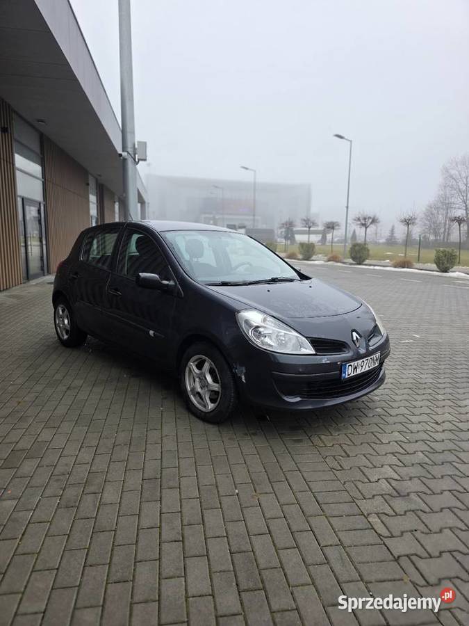 Renault Clio III 15 DCi 2008r 4/5 Lubin