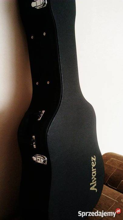 Sprzedam gitarę akustyczną Alvarez RD 12 z sprzedam