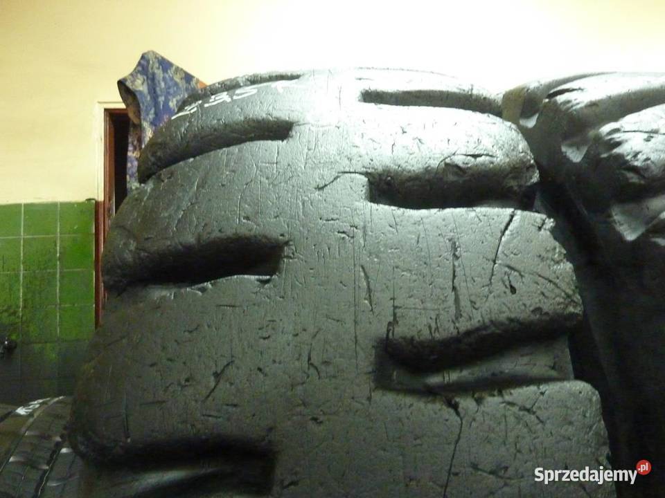 2x Opona używana przemysłowa 235R25 BRIDGESTONE 25cale sprzedam