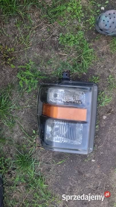 Lampa przednia prawa Ford F250 black 0812 USA terenowe wielkopolskie Pleszew