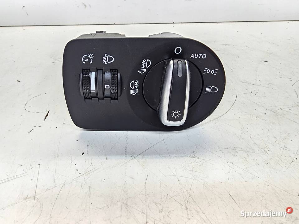 WŁĄCZNIK ŚWIATEŁ AUDI A1 8X LIFT 8X2941531M UK Przystajń