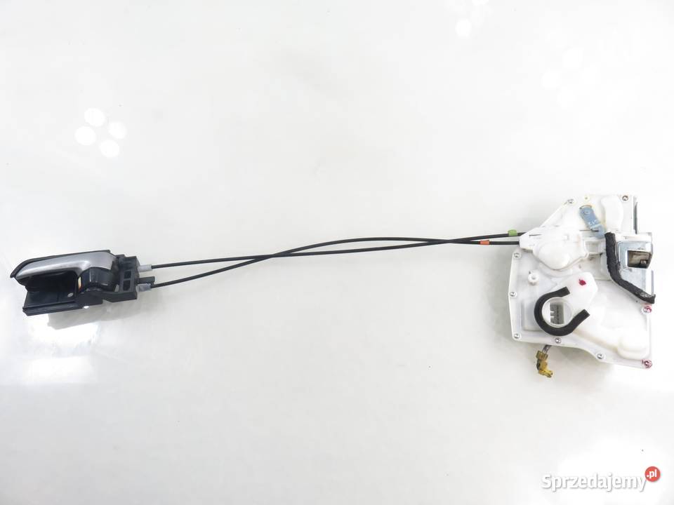 ZAMEK LEWY PRZEDNI OPEL AGILA B