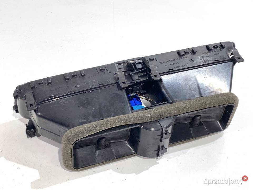 KRATKA NAWIEWU PRZÓD VW GOLF VII 5G1815736C osobowe