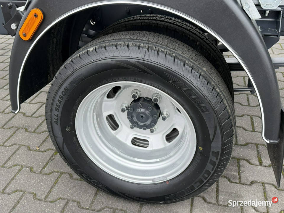 Iveco Daily 35C16 V Brygadówka Doka 7 osób KatB Widełki