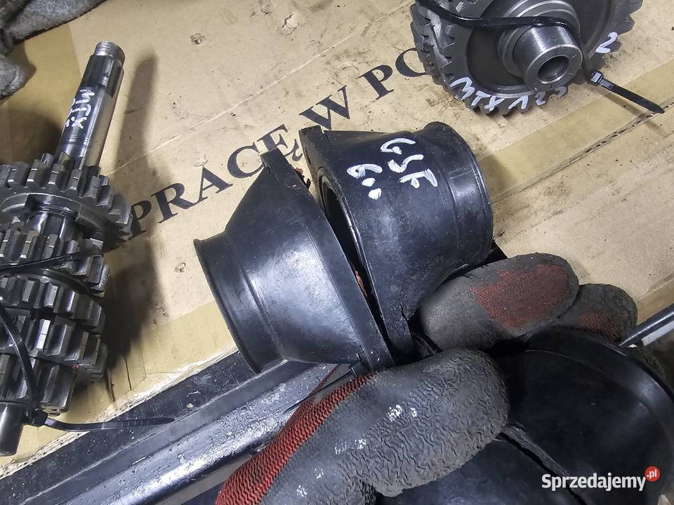 Suzuki gsf 600 Bandit króćce ssące gumy gaźników Jelenia Góra