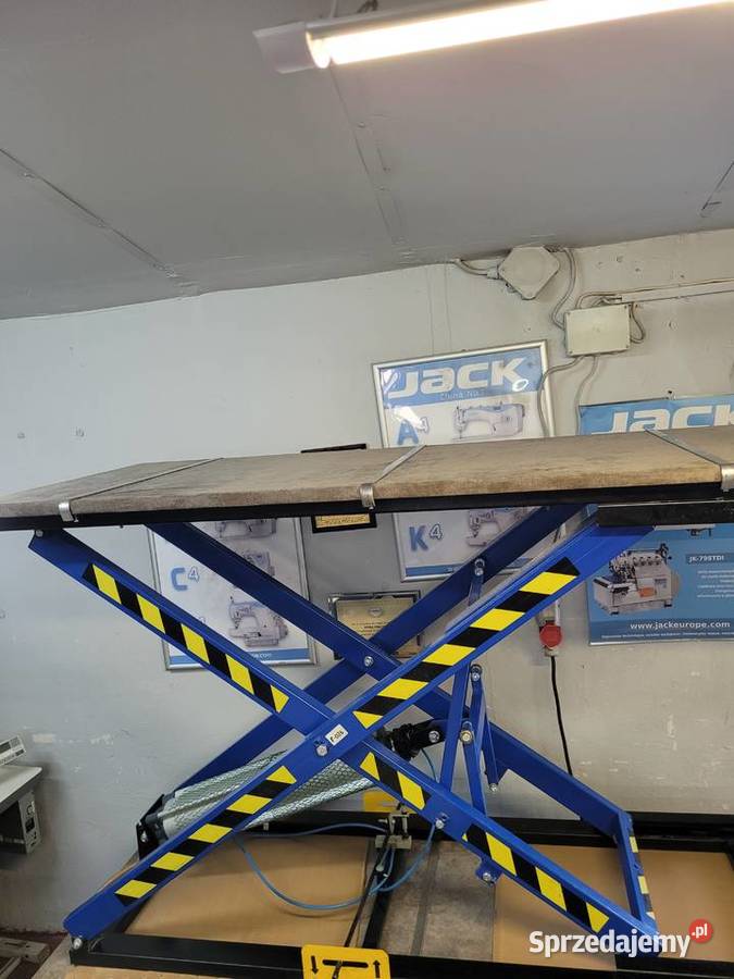 Stół pneumatyczny tapicerski nożycowy Piaski