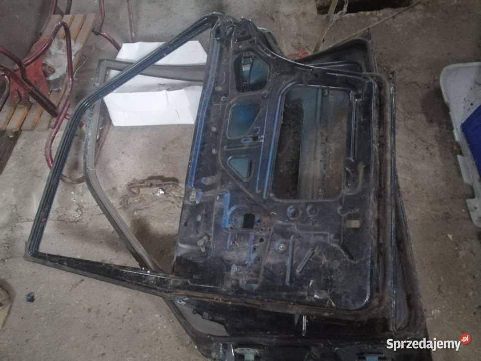 Drzwi prawe przód i tył Mercedes 124 części blacharskie Serock