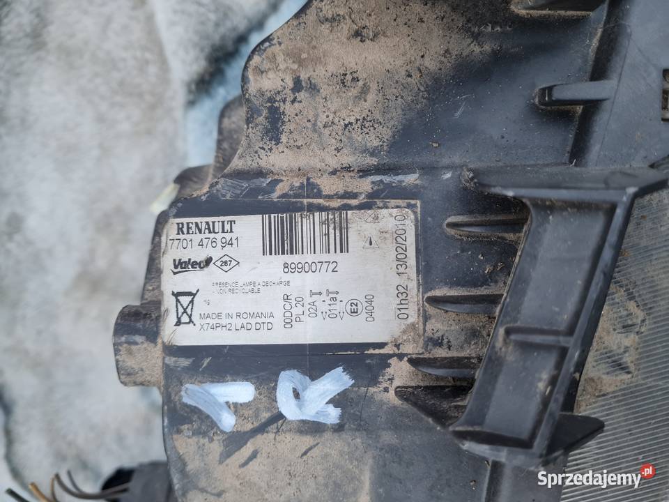 Reno Renault Laguna 2 II Lift FL Lampa Przód Skawina