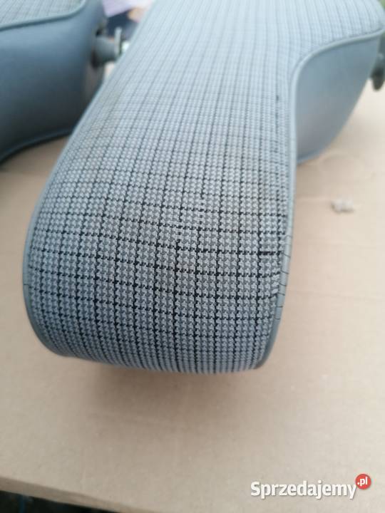 Mercedes 190 podlokietniki Rok produkcji 1986 Radom