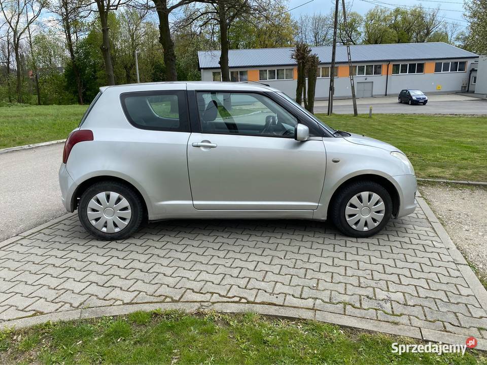 Suzuki swift 13 benzyna gaz 2007 Swift Dąbrowa Tarnowska sprzedam