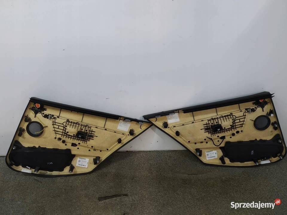 TAPICERKA BOCZEK LEWY PRAWY TYŁ KPL SKÓRA Bmw