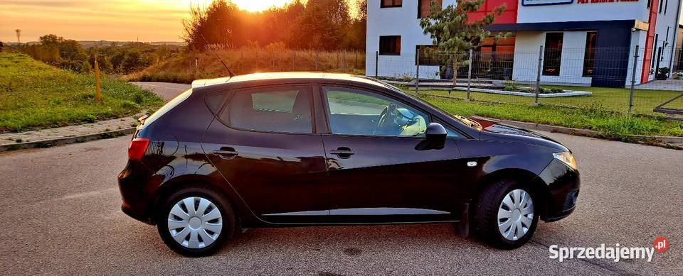 Seat Ibiza IV 2011 12 Benz KlimaGrzane elektryczne szyby sprzedam