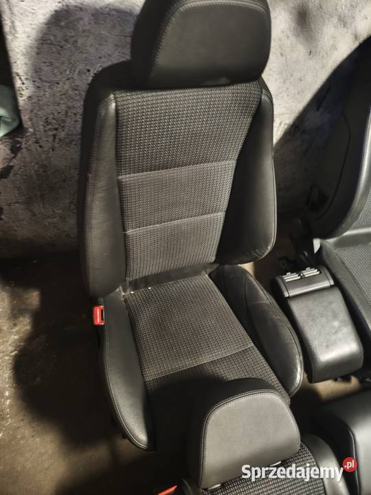 Fotele Vectra c kombi Oświęcim