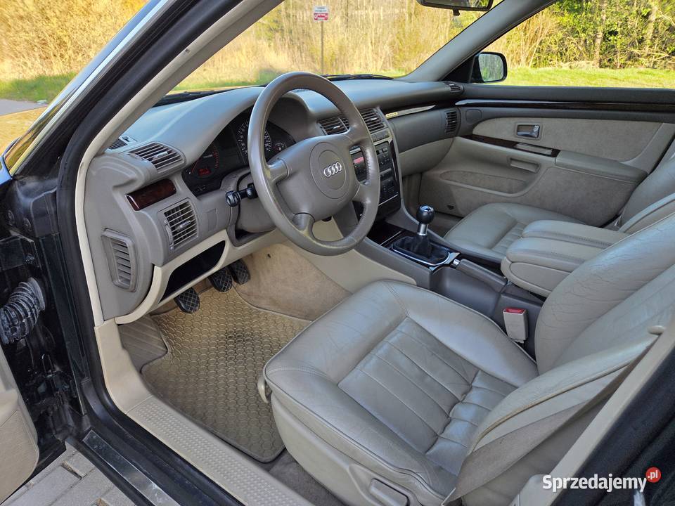 Audi A8 D2 25 TDI quattro manual