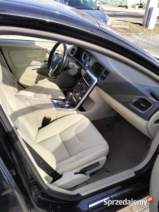 Sprzedam Volvo V60d3 20 163 mazowieckie Ząbki