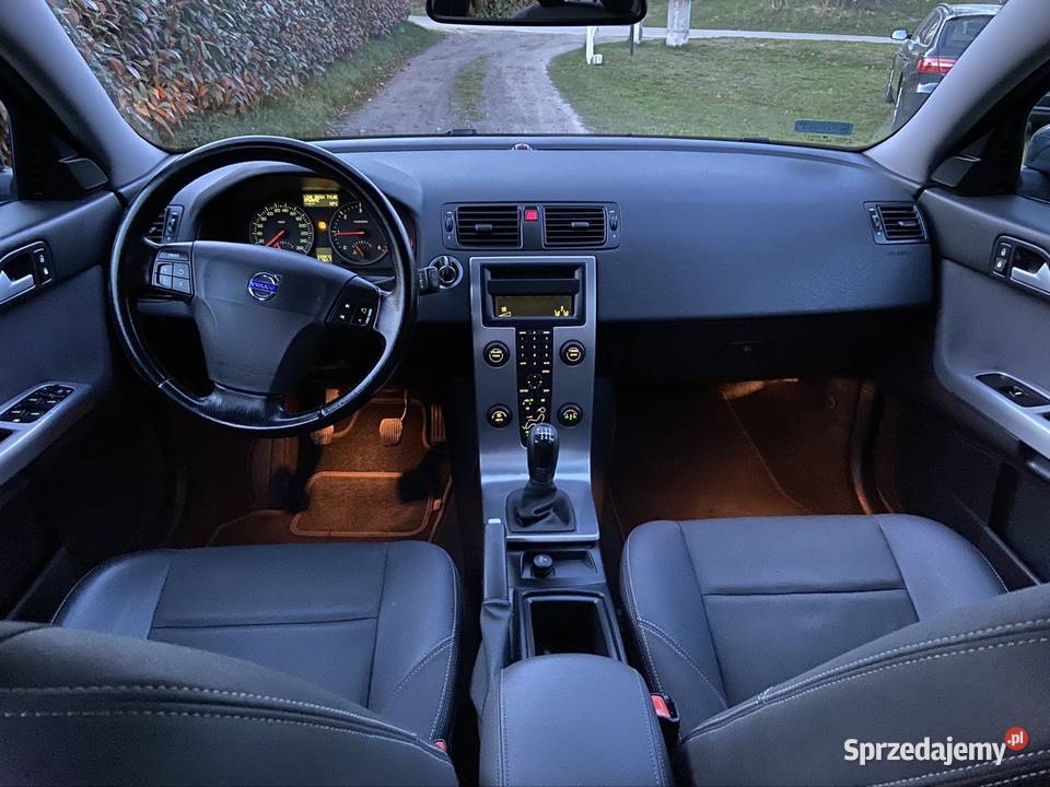 Volvo V50 20 HDI 131 2006r SUPER STAN niebieski Kowala-Stępocina