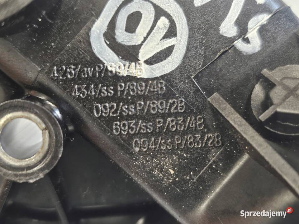 SCENIC 16 16V K4M858 110 10r termostat z obudową osobowe sprzedam