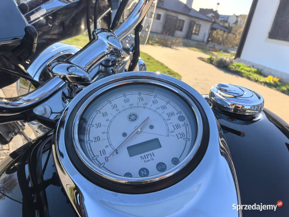 Yamaha XVS Drag Star 1100 Silverado