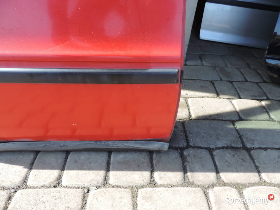 AUDI 80 B4 KOMBI DRZWI PRAWY TYŁ osobowe Drzwi