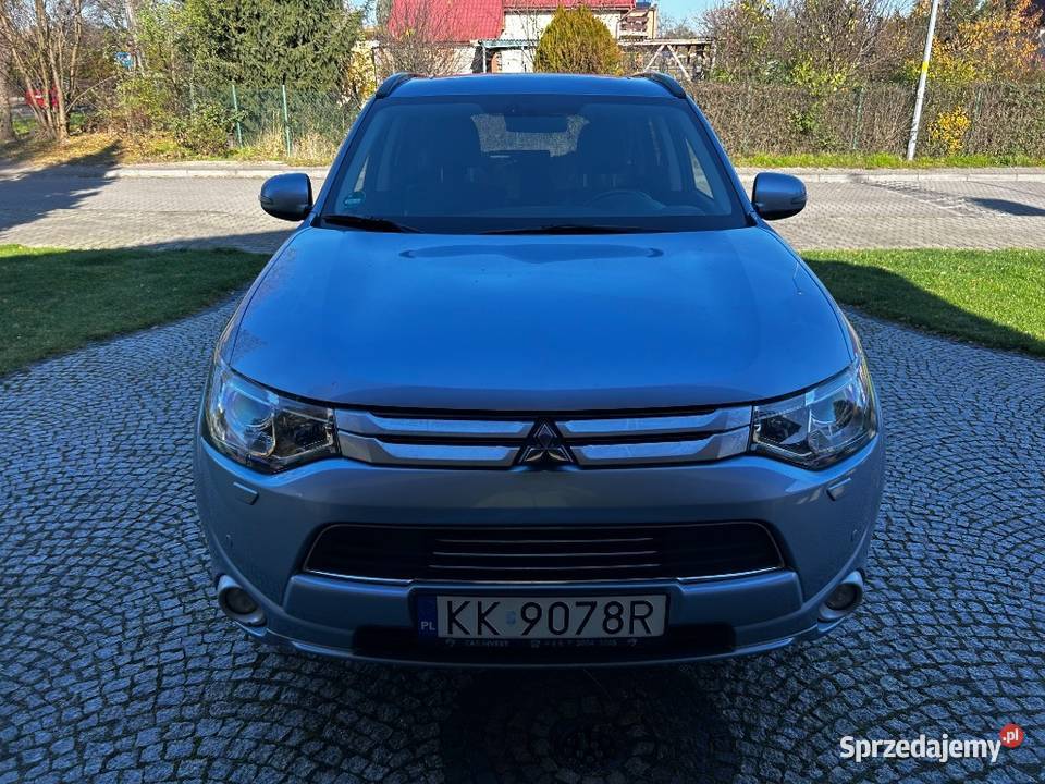 Mitsubishi Outlander 20 FV 23 nowy hybryda nieuszkodzony Wrocław