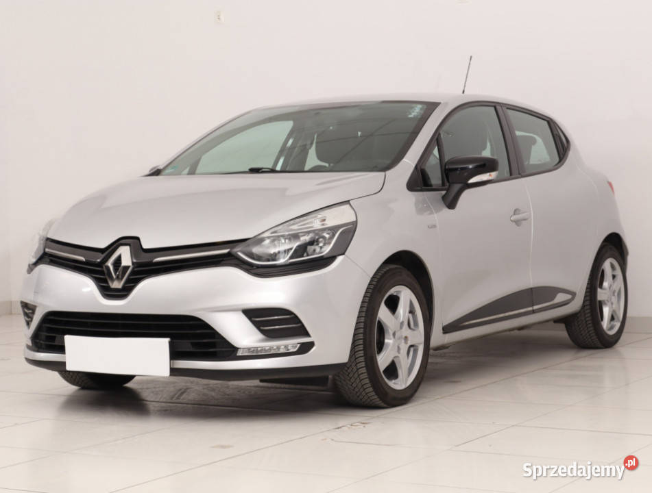 Renault Clio 12 16V gniazdo USB Piaseczno
