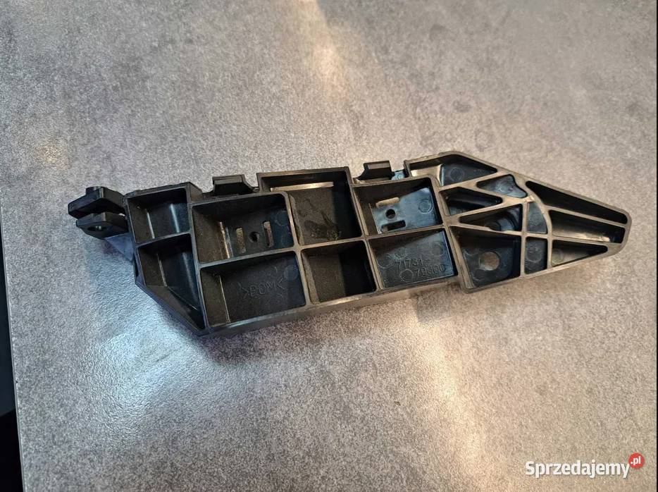 Ślizg zderzaka prawy przód Suzuki SX4 Bochnia sprzedam